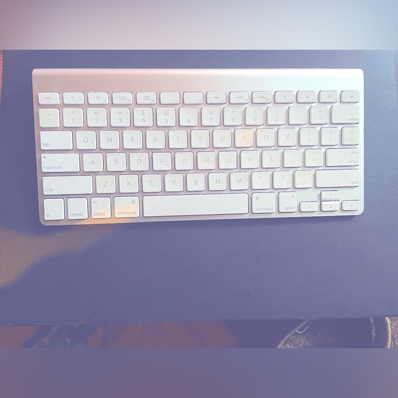 Wireless Apple keyboard - Picture 5 of 5